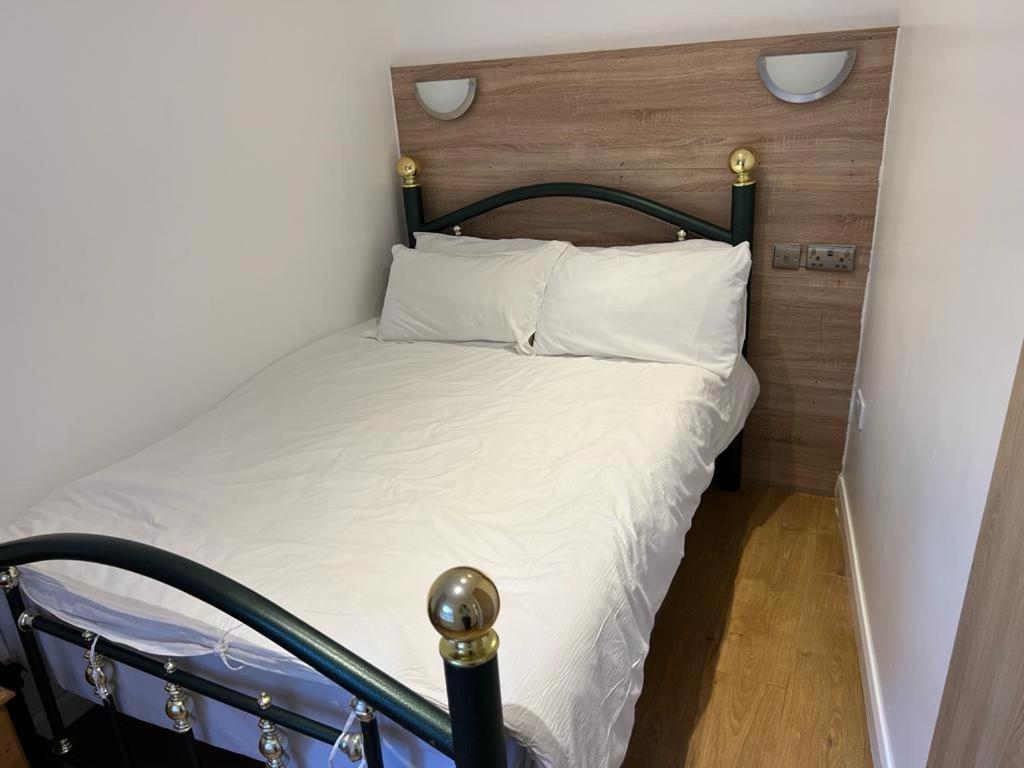 Entire Two Bedrooms Flat With Nice View H2 Great Yarmouth Bagian luar foto