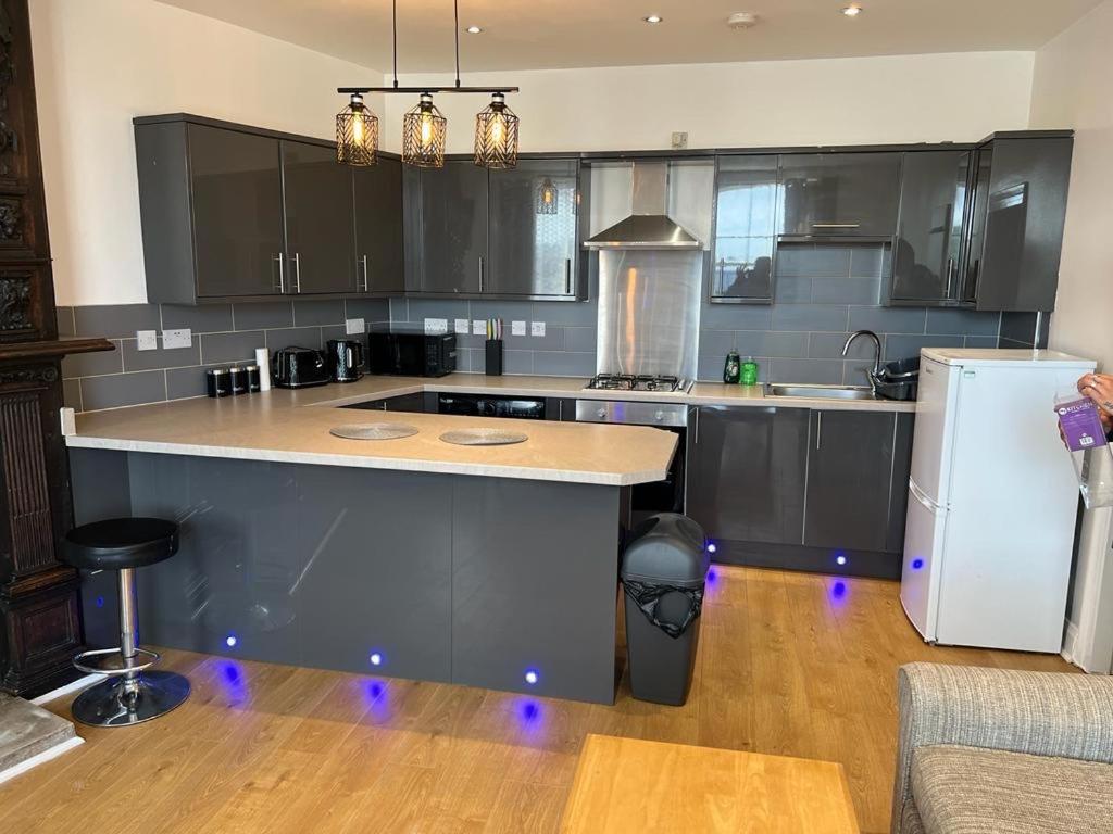 Entire Two Bedrooms Flat With Nice View H2 Great Yarmouth Bagian luar foto